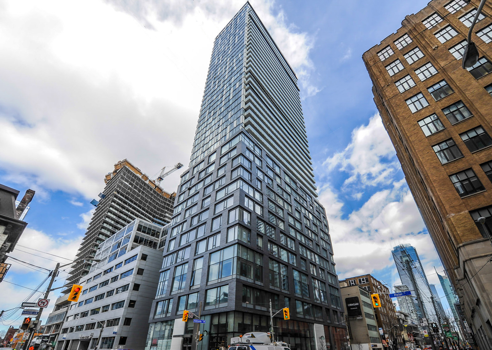 Slideshow :: PropertySpaces - 101 Peter Street, Toronto, ON, Canada ...