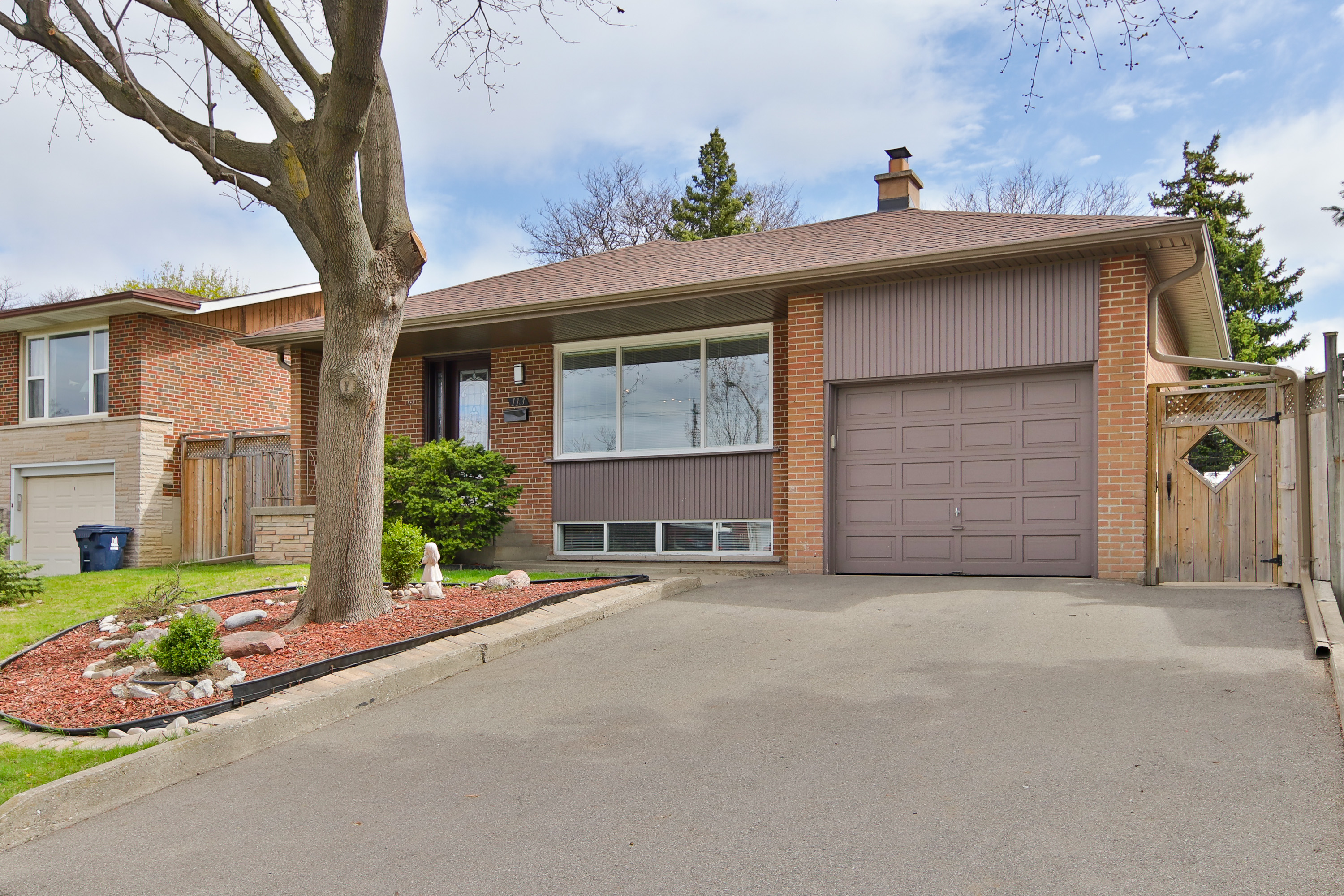 Slideshow :: PropertySpaces - 113 Beaver Bend Crescent, Etobicoke, ON ...